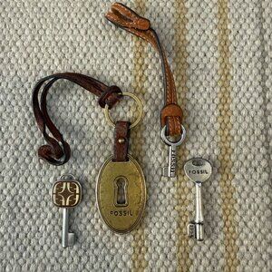Vintage Set of 4 - Fossil Leather Keychains In Brass & Silver Key Fobs